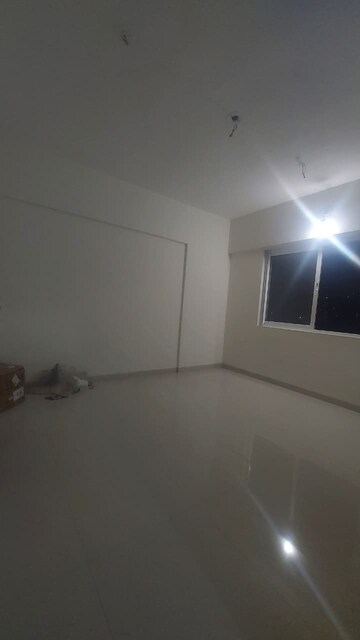 Room in 2 BHK Apartment at Alliance Fortuna Blue, Lower Parel – for Rent