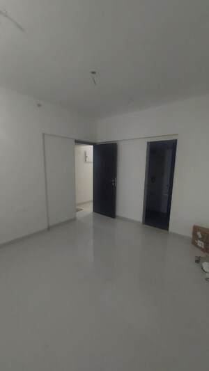 Room in 2 BHK Apartment at Alliance Fortuna Blue, Lower Parel – for Rent