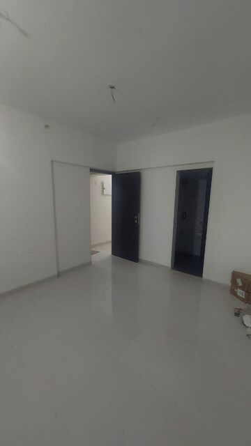 Room in 2 BHK Apartment at Alliance Fortuna Blue, Lower Parel – for Rent
