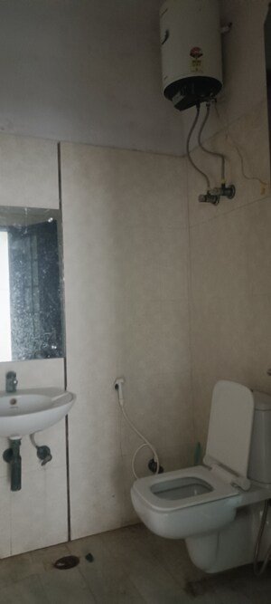 Bathroom in 3 BHK Villa at Sector 48 – for Rent