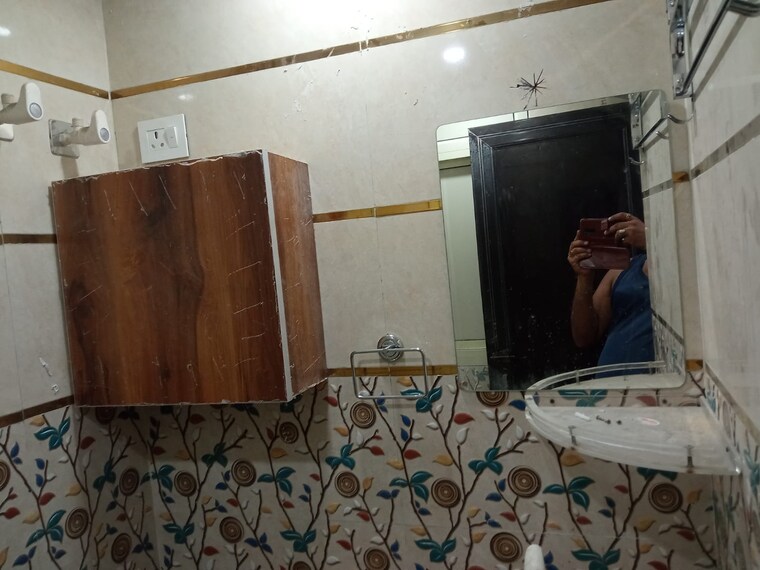 Living Room, dwarka mor 2 Bedroom 650 Sq.Ft. Builder Floor In Dwarka Mor Delhi 9313169