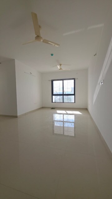 Room in 2 BHK Apartment at Amit Astonia Royale, Ambegaon Budruk – for Rent
