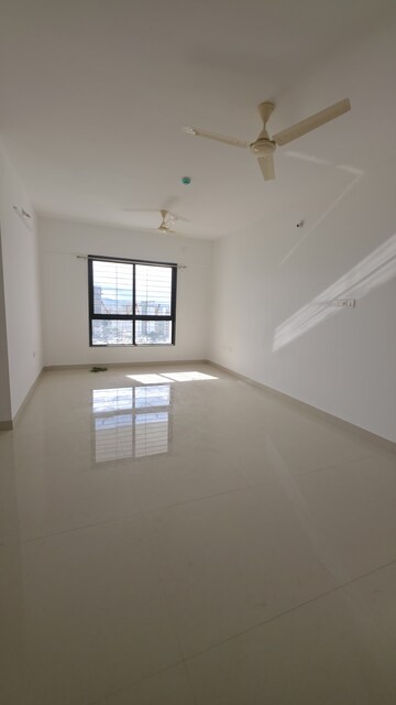 Room in 2 BHK Apartment at Amit Astonia Royale, Ambegaon Budruk – for Rent