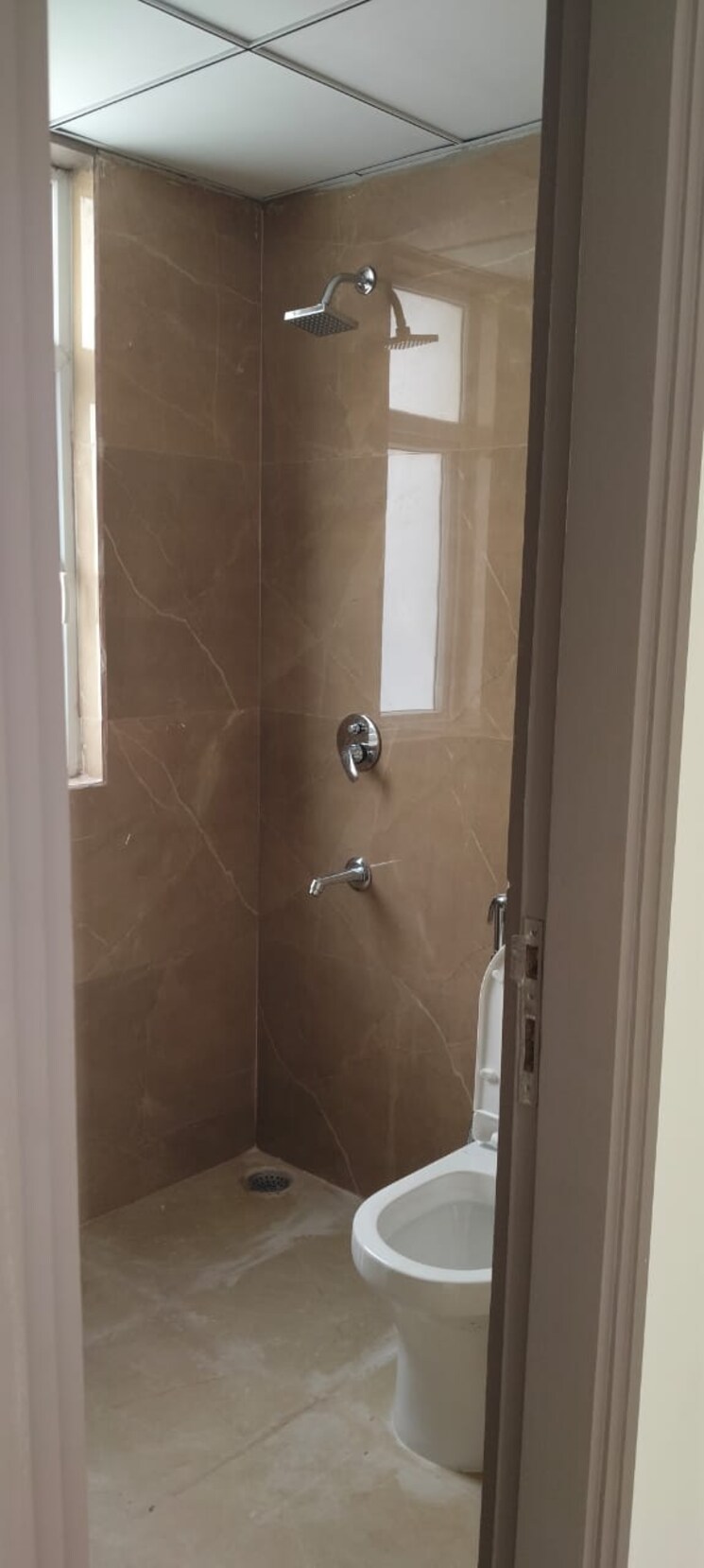 Bathroom, smart-world-gems 2.5 Bedroom 1103 Sq.Ft. Builder Floor In Sector 89 Gurgaon 9313230