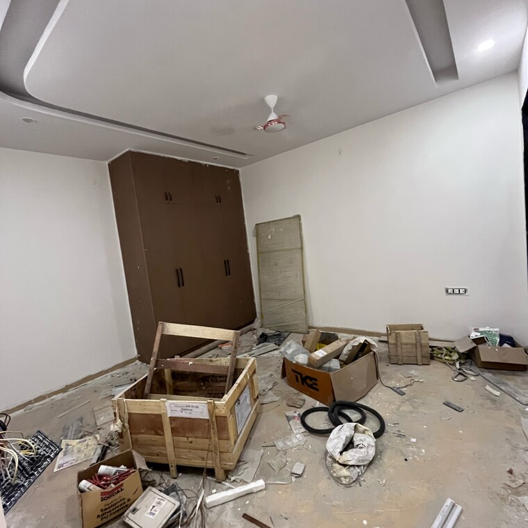 Room, chattarpur 4 Bedroom 2022 Sq.Ft. Builder Floor In Chattarpur Delhi 9313389