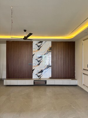 Balcony in 3 BHK Builder Floor at Sector 89 – for Rent