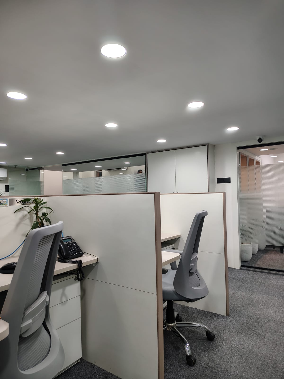 Office Space For Rent in Parinee I
