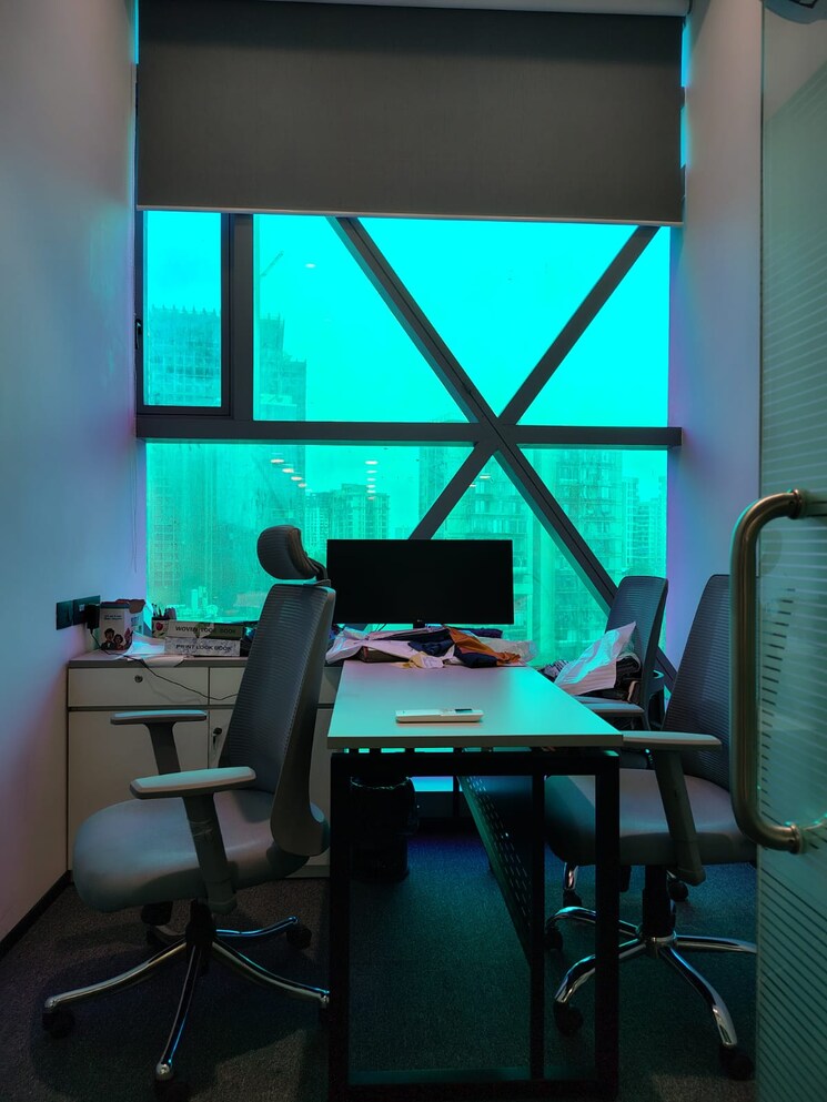 Gym, parinee-i Commercial Office Space 5500 Sq.Ft. In Andheri West Mumbai 9313193