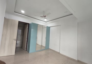 2 BHK Apartment For Rent in Adani Ten BKC, Bandra East