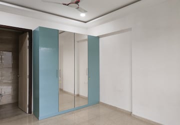 Room in 2 BHK Apartment at Adani Ten BKC, Bandra East – for Rent