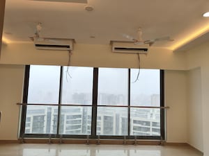 Room in 2 BHK Apartment at Adani Ten BKC, Bandra East – for Rent
