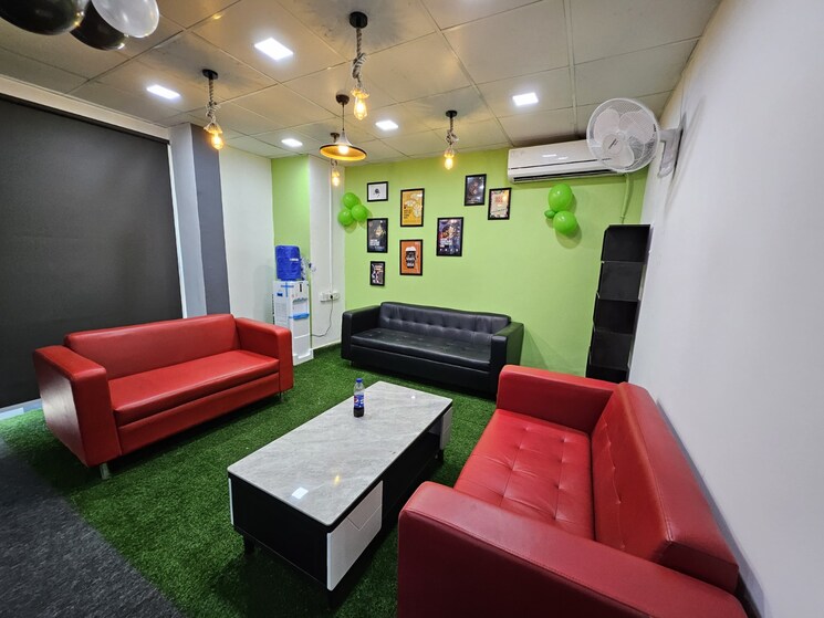 Team Area, anthurium Commercial Office Space in IT/SEZ 8000 Sq.Ft. In Sector 73 Noida 9313258