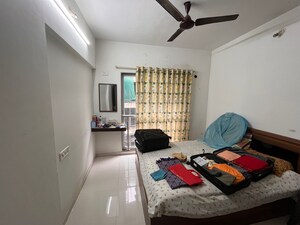 Master Bedroom in 2 BHK Apartment at Vijaylaxmi Bliss, Jogeshwari East – for Rent