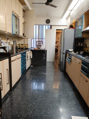 Kitchen in 4 BHK Apartment at Oberoi Sky Gardens, Andheri West – for Sale