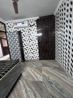 Bedroom in 1 BHK Builder Floor at Saket – for Rent