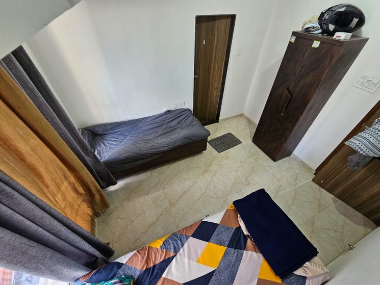 Room, mayur-pankh-chs Pg For Boys & Girls In Borivali East 9313299