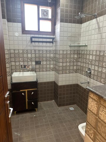 Bathroom in 3 BHK Builder Floor at Sector 15 – for Rent