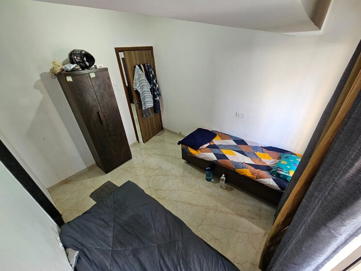 Room, mayur-pankh-chs Pg For Boys & Girls In Borivali East 9313299