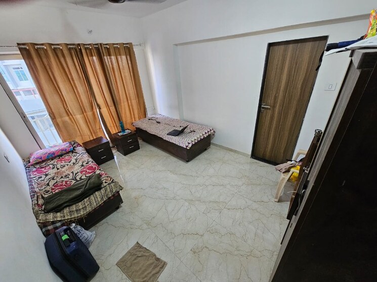 Room, mayur-pankh-chs Pg For Boys & Girls In Borivali East 9313299