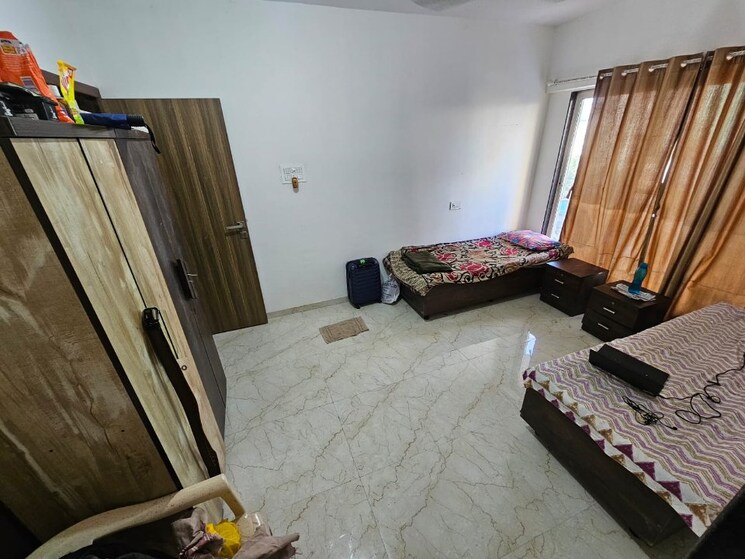 Room, mayur-pankh-chs Pg For Boys & Girls In Borivali East 9313299