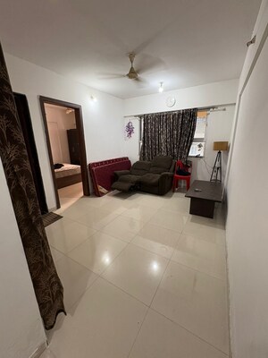 Team Area in 1 BHK Apartment at Somani Dream Home, Punawale – for Rent