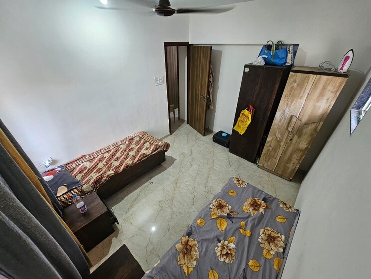 Room, mayur-pankh-chs Pg For Boys & Girls In Borivali East 9313299