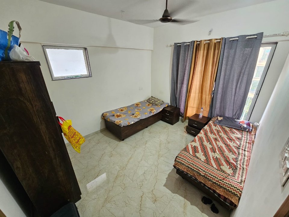 Pg For Rent in Mayur Pankh CHS