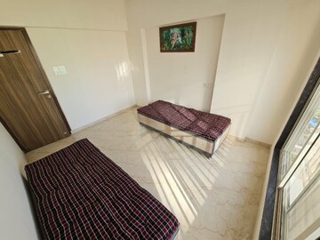 Room in  Pg at Mayur Pankh CHS, Borivali East – for Rent