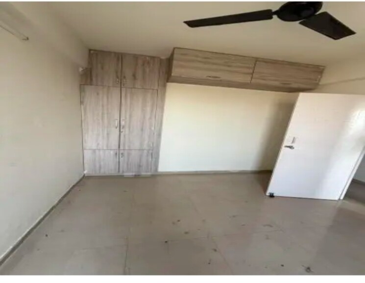 Room, sector 102 2 Bedroom 574 Sq.Ft. Apartment In Sector 102 Gurgaon 9313448