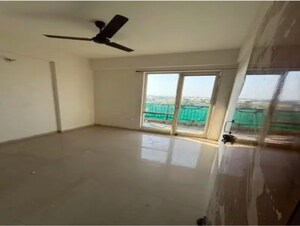 Room in 2 BHK Apartment at Sector 102 – for Rent