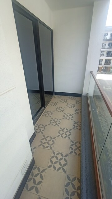 Balcony in 3 BHK Builder Floor at Signature Global City 63A, Sector 63a – for Rent