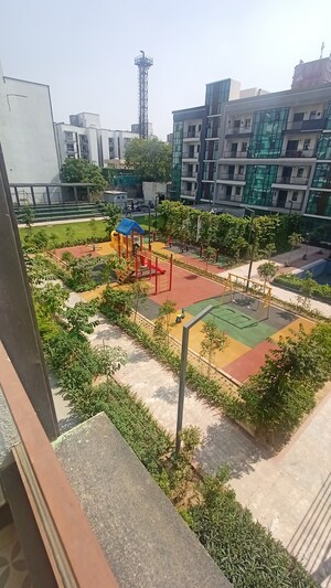 Balcony in 3 BHK Builder Floor at Signature Global City 63A, Sector 63a – for Rent