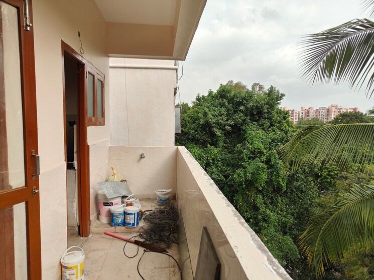 Balcony, beyond-deccan 2 Bedroom 1150 Sq.Ft. Apartment In S D Road Hyderabad 9313450