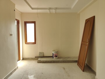 Room in 2 BHK Apartment at Beyond Deccan, S D Road – for Sale