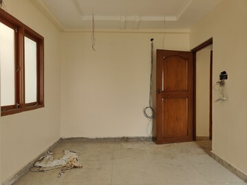 Room in 2 BHK Apartment at Beyond Deccan, S D Road – for Sale