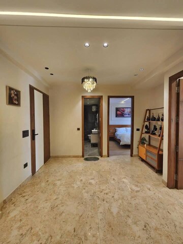 Room in 2 BHK Apartment at Saket – for Rent