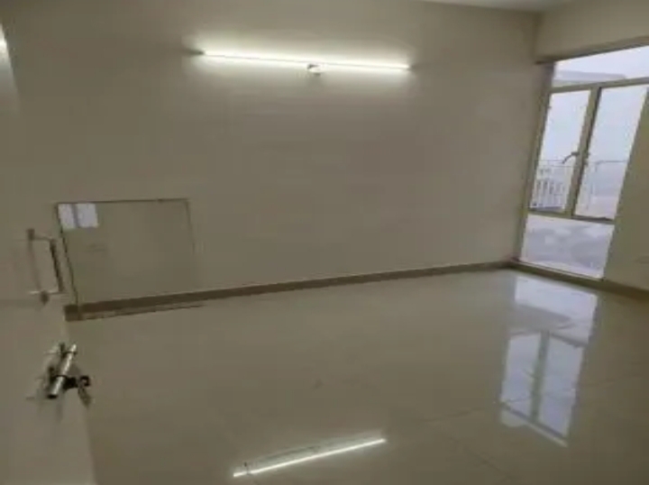 2 BHK Apartment For Rent in Suncity Avenue 102