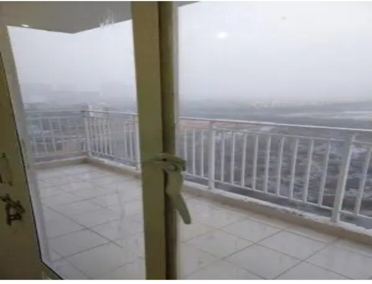 Balcony, suncity-avenue-102 2 Bedroom 605 Sq.Ft. Apartment In Sector 102 Gurgaon 9313624