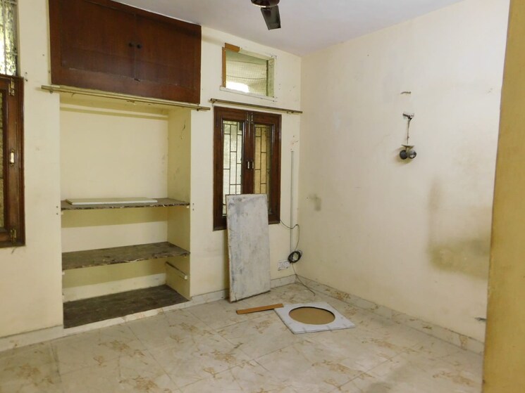 Room, pm-secretariat-cghs 3 Bedroom 1250 Sq.Ft. Apartment In Vikas Puri Delhi 9313625