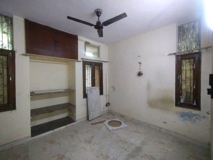 Room, pm-secretariat-cghs 3 Bedroom 1250 Sq.Ft. Apartment In Vikas Puri Delhi 9313625