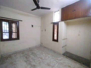 Room in 3 BHK Apartment at PM Secretariat CGHS, Vikas Puri – for Sale