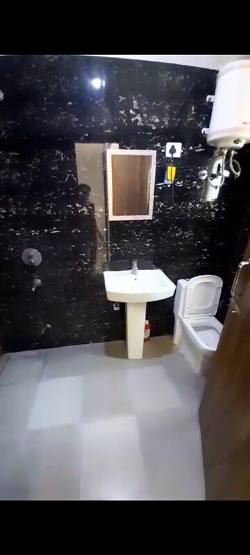 Furnished Amenities in 3 BHK Builder Floor at Chattarpur – for Rent