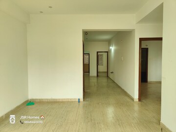 Room in 3 BHK Apartment at Shiv Shakti Apartments East Marredpally, East Marredpally – for Sale