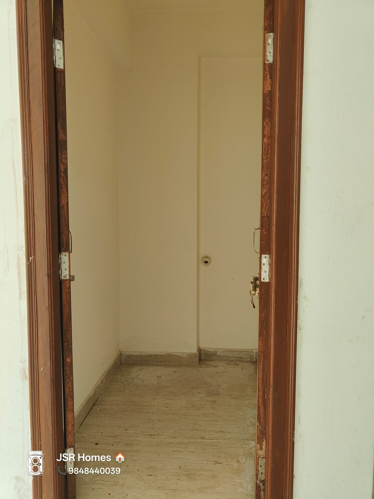 Room, east marredpally 3 Bedroom 1500 Sq.Ft. Apartment In East Marredpally Hyderabad 9313616
