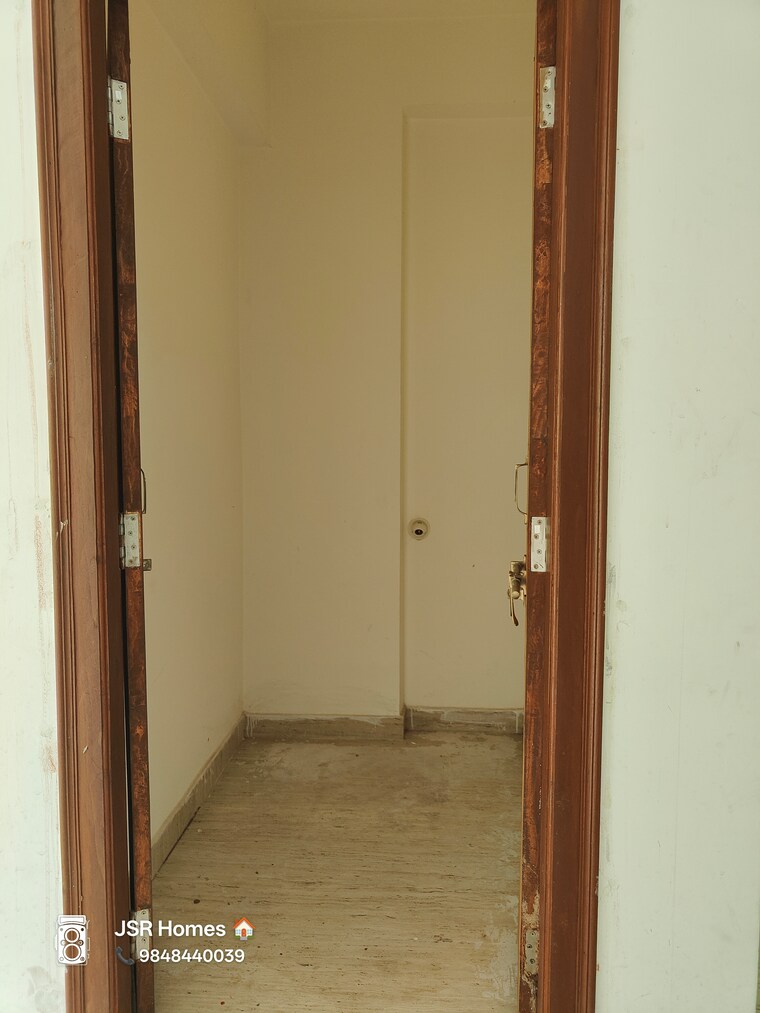 Room, east marredpally 3 Bedroom 1500 Sq.Ft. Apartment In East Marredpally Hyderabad 9313616