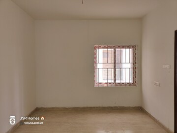 Room in 3 BHK Apartment at Shiv Shakti Apartments East Marredpally, East Marredpally – for Sale