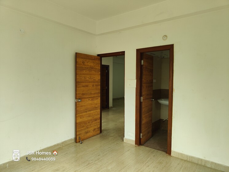 Room, east marredpally 3 Bedroom 1500 Sq.Ft. Apartment In East Marredpally Hyderabad 9313616