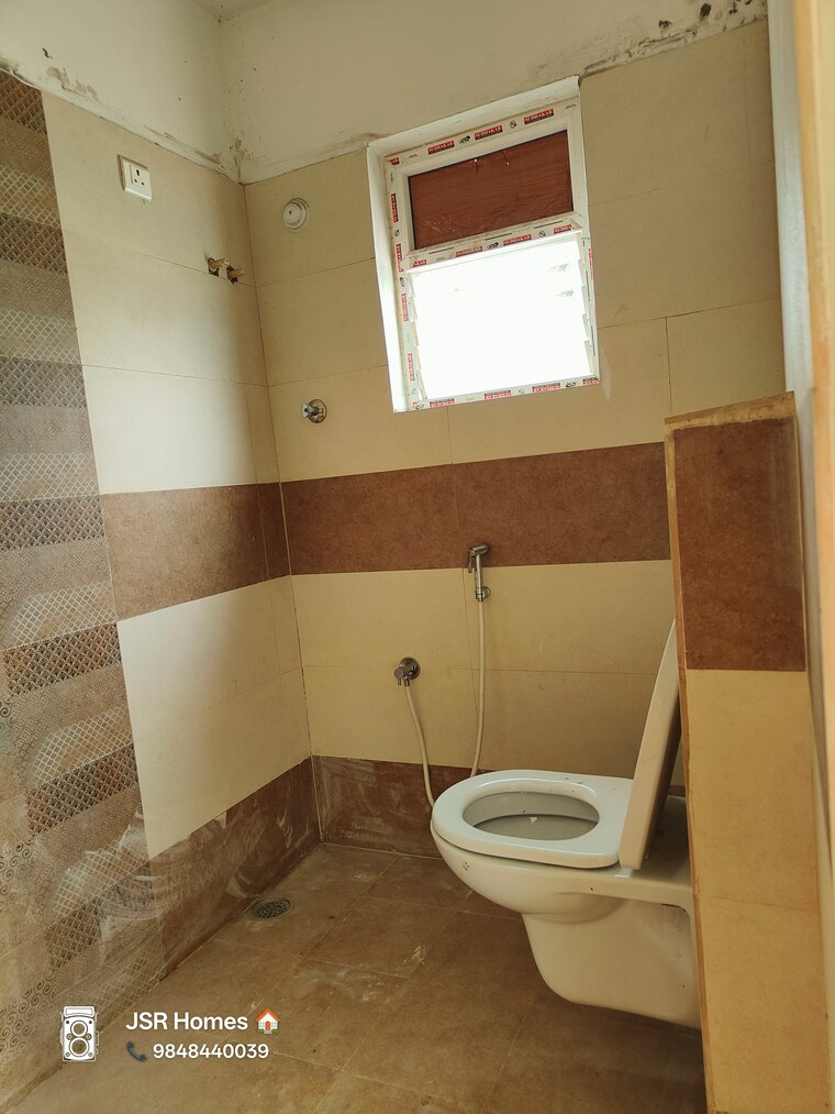 Bathroom, east marredpally 3 Bedroom 1500 Sq.Ft. Apartment In East Marredpally Hyderabad 9313616