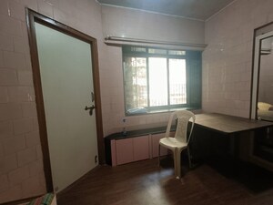 Room in 1 BHK Apartment at Green Field B CHS LTD, Andheri East – for Rent