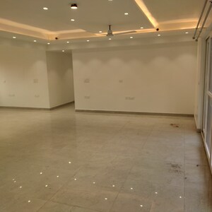 Room in 4 BHK Apartment at ATS Le Grandiose, Sector 150 – for Rent